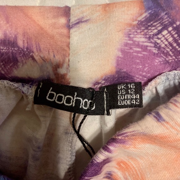 BOOHOO Palm Tree Shorts - Picture 2 of 3